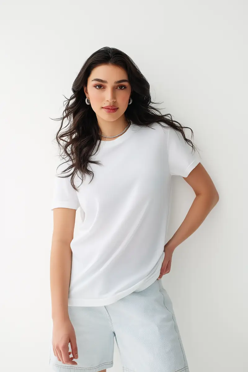 Молодёжная белая футболка